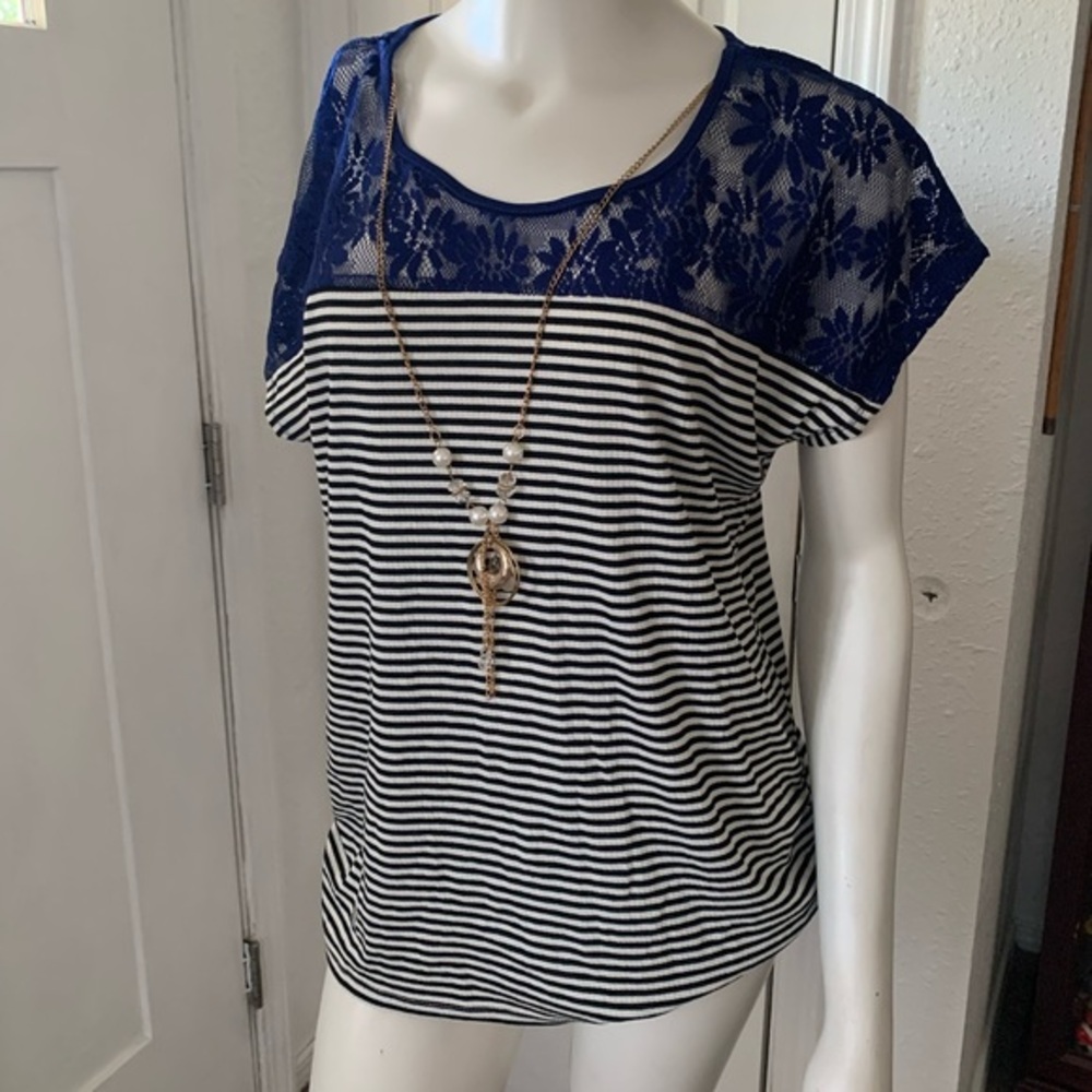Elizabeth & Nicole top